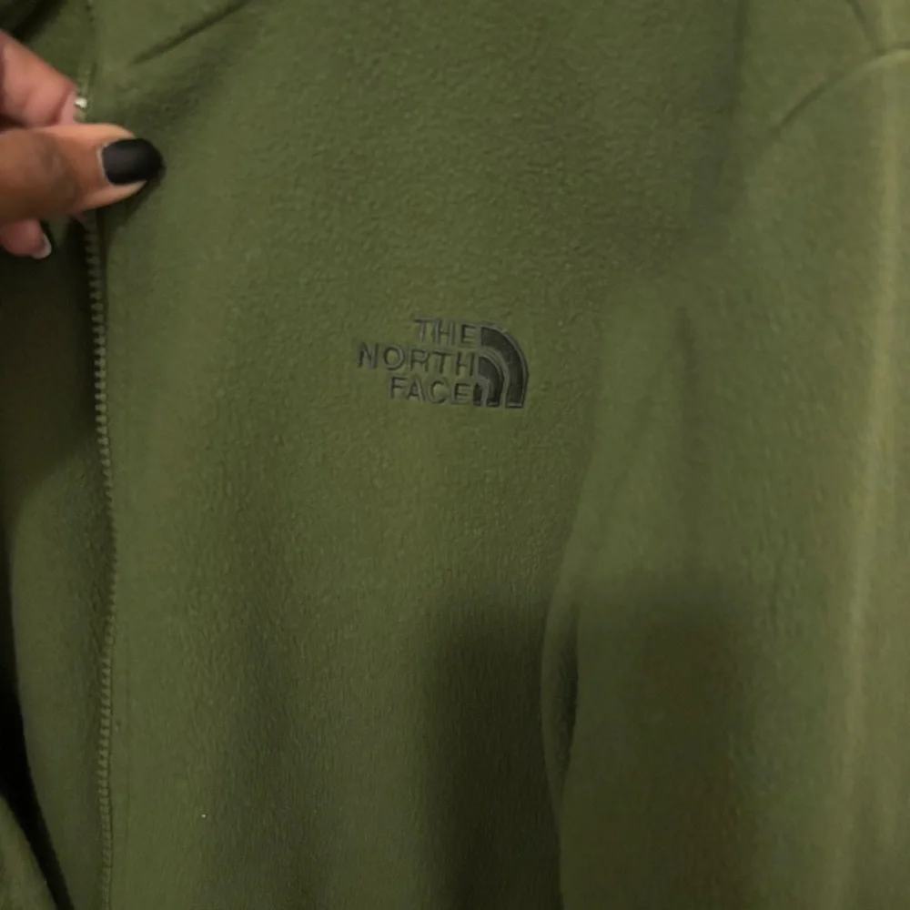 The North Face Men’s Glacier Jacket GUC! - Picture 6 of 8